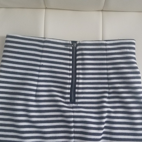 XOXO Black and White Striped Midi Skirt - Picture 7 of 8